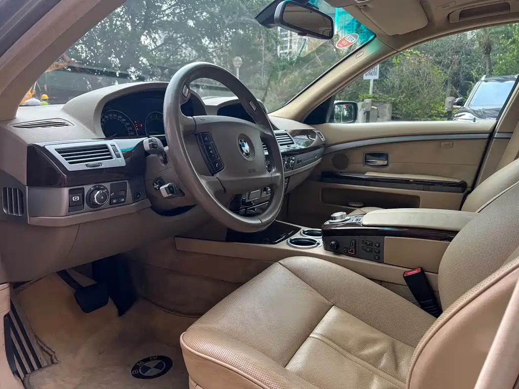 BMW 7 Series 7 2005 730Li