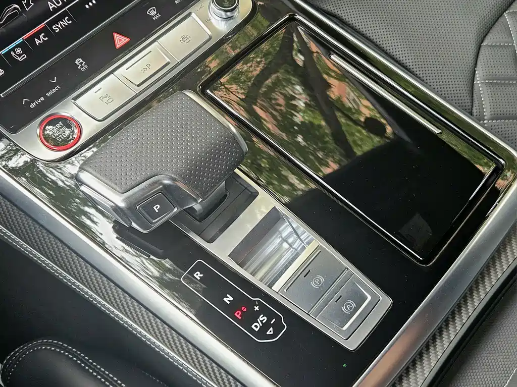 Audi SQ7 — миниатюра 14