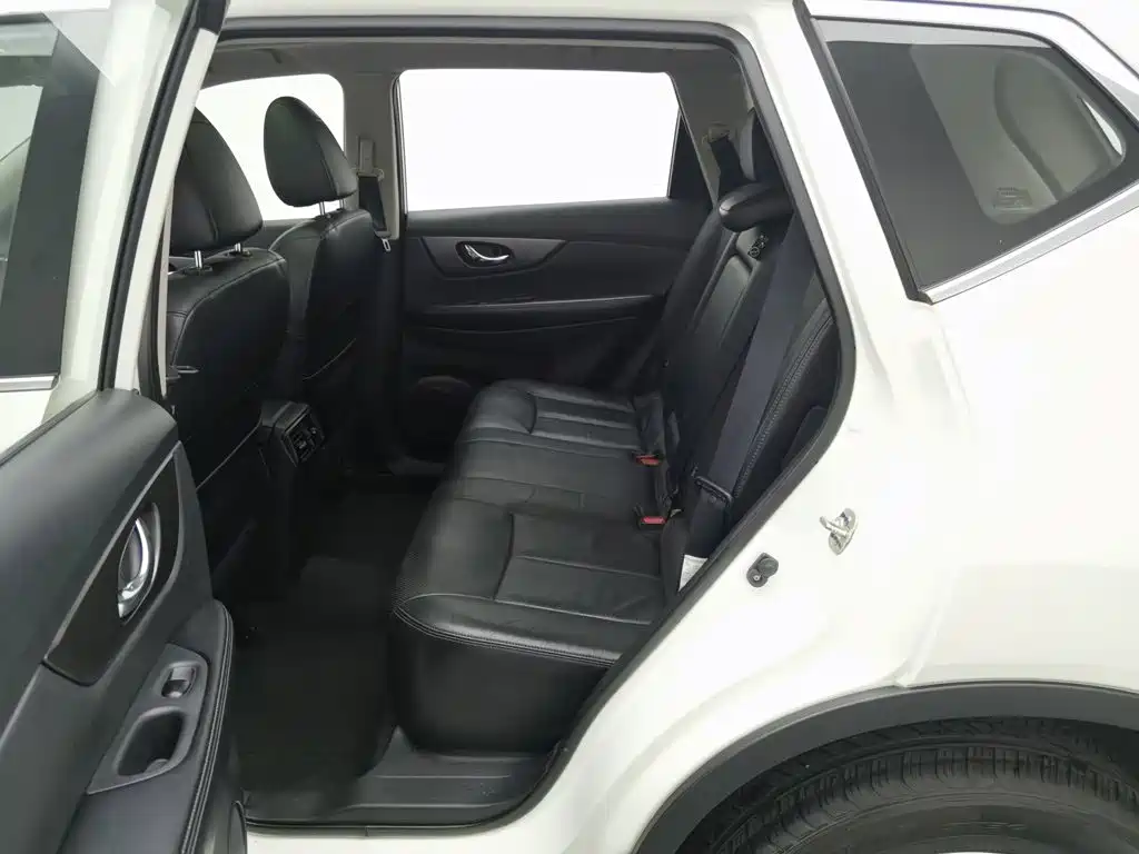 Nissan X-Trail — миниатюра 15