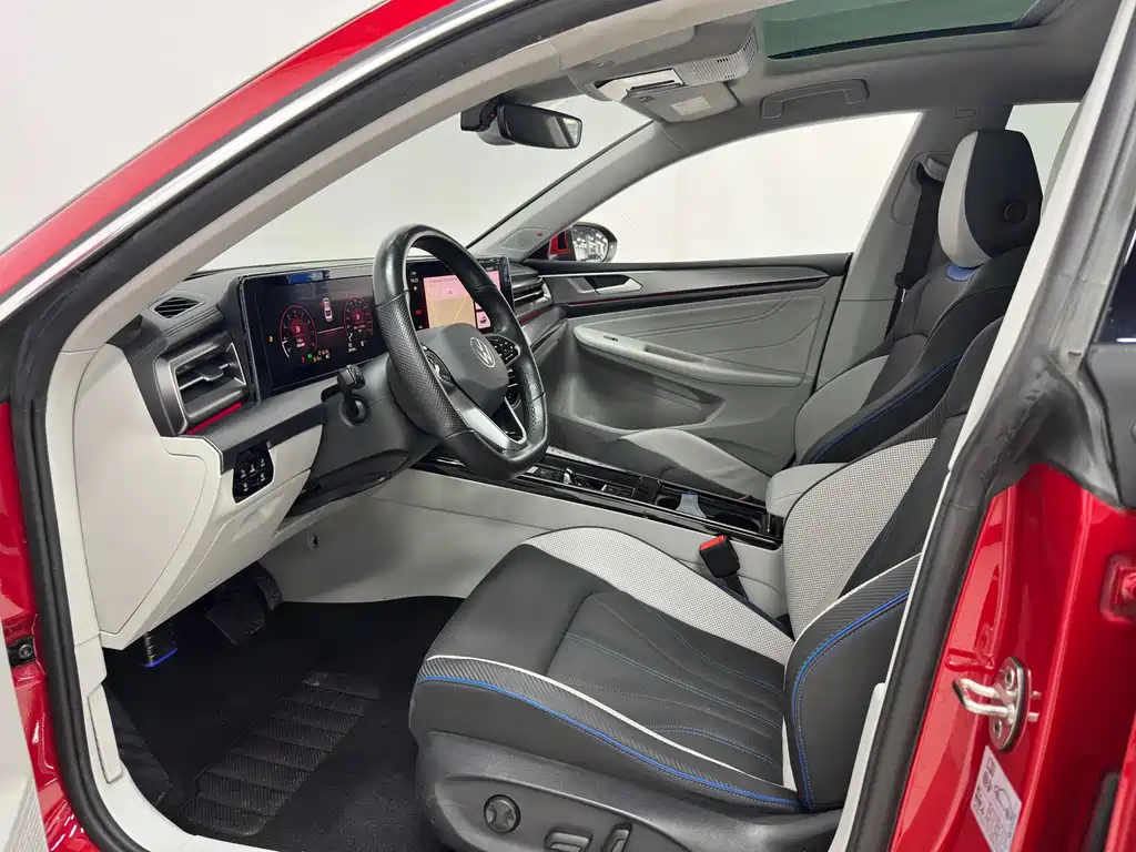 Volkswagen Lamando 2022 L 280TSI DSG Flagship
