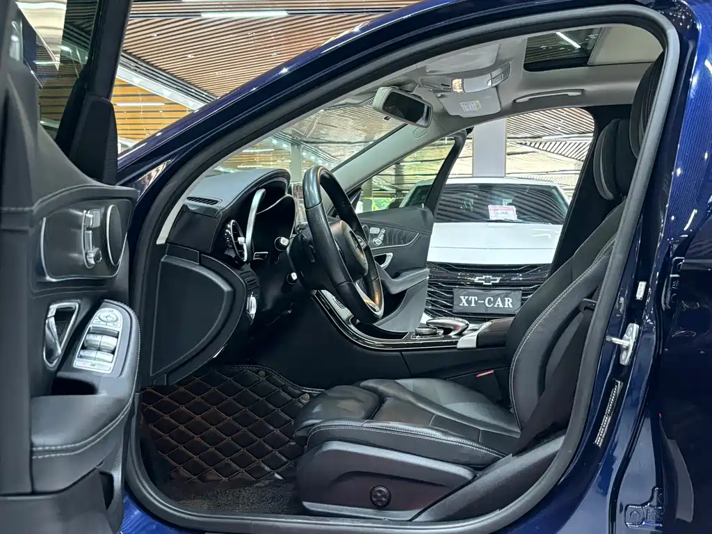 Mercedes-Benz C-Class — миниатюра 8