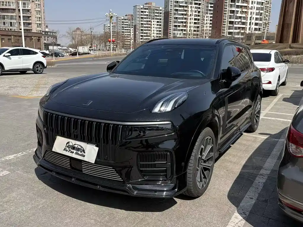 Lynk & Co 09 EM-P 2022