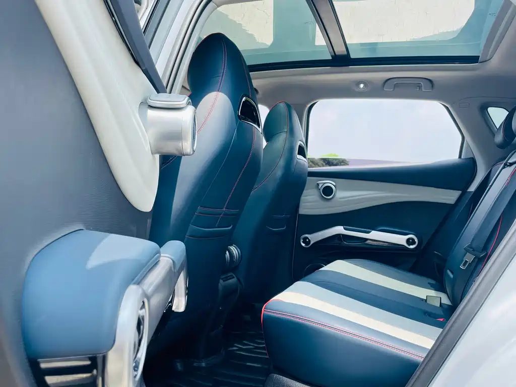 BYD Yuan Plus — миниатюра 16