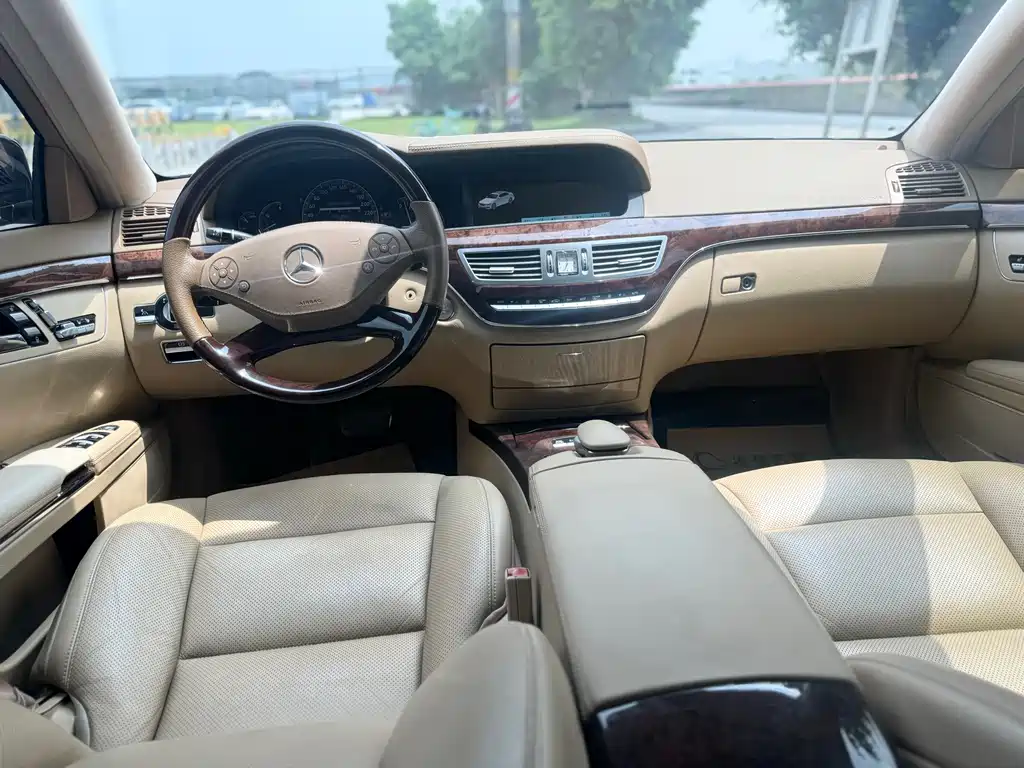 Mercedes-Benz S-Class — миниатюра 9