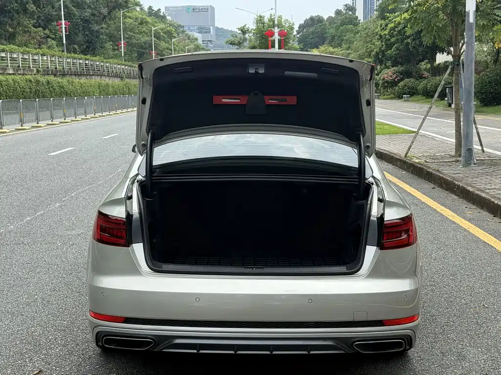 Audi A4L — миниатюра 8