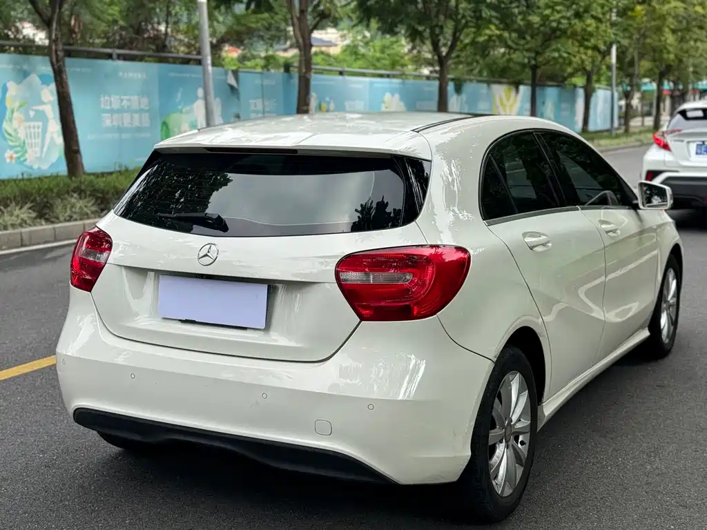 Mercedes-Benz A-Class (Import) — миниатюра 7