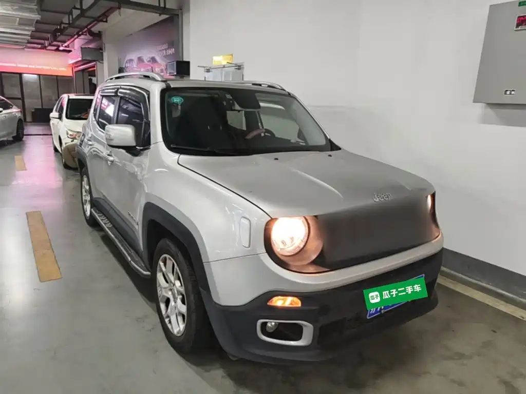 Jeep Renegade — миниатюра 4