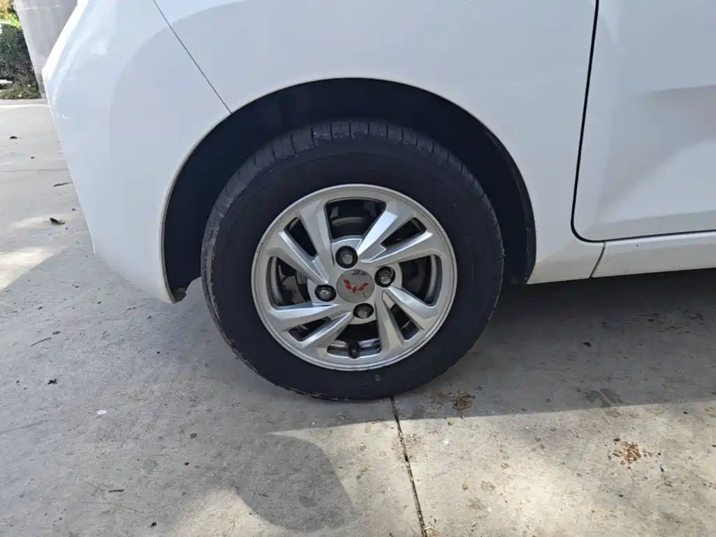 Wuling MINIEV — миниатюра 23