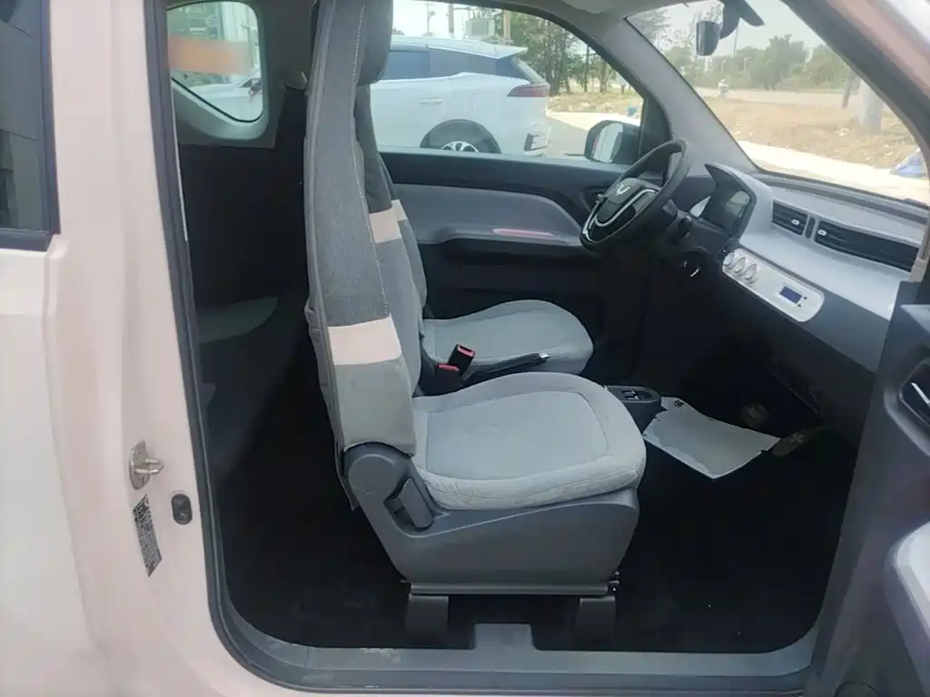 Wuling MINIEV — миниатюра 25