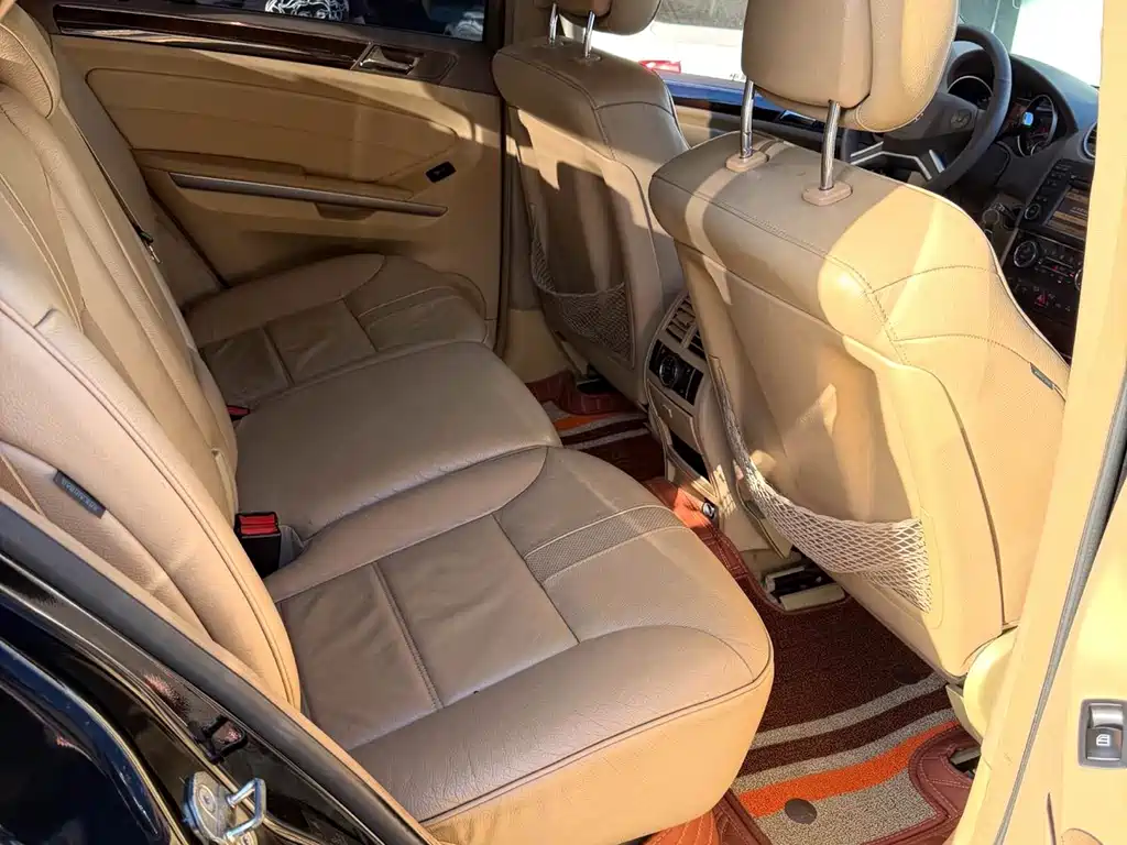 Mercedes-Benz M-Class — миниатюра 7