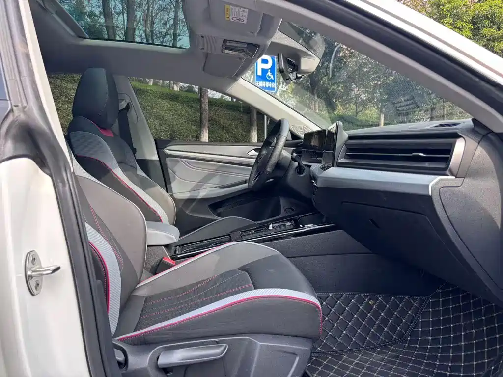 Volkswagen Lamando 2023 L 280TSI DSG