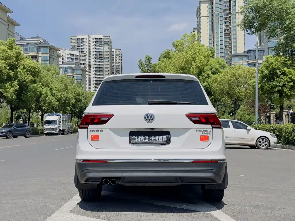 Volkswagen Tiguan L — миниатюра 20