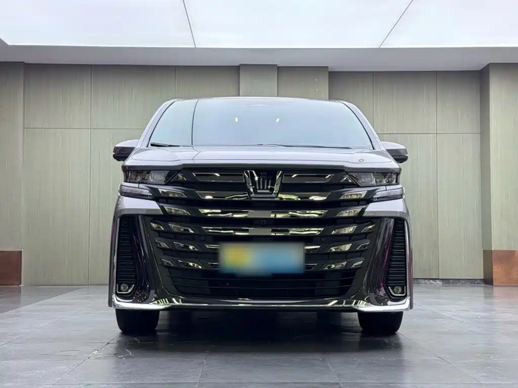 Toyota Vellfire — миниатюра 9