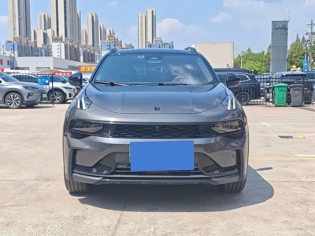 Lynk & Co 01 — миниатюра 2