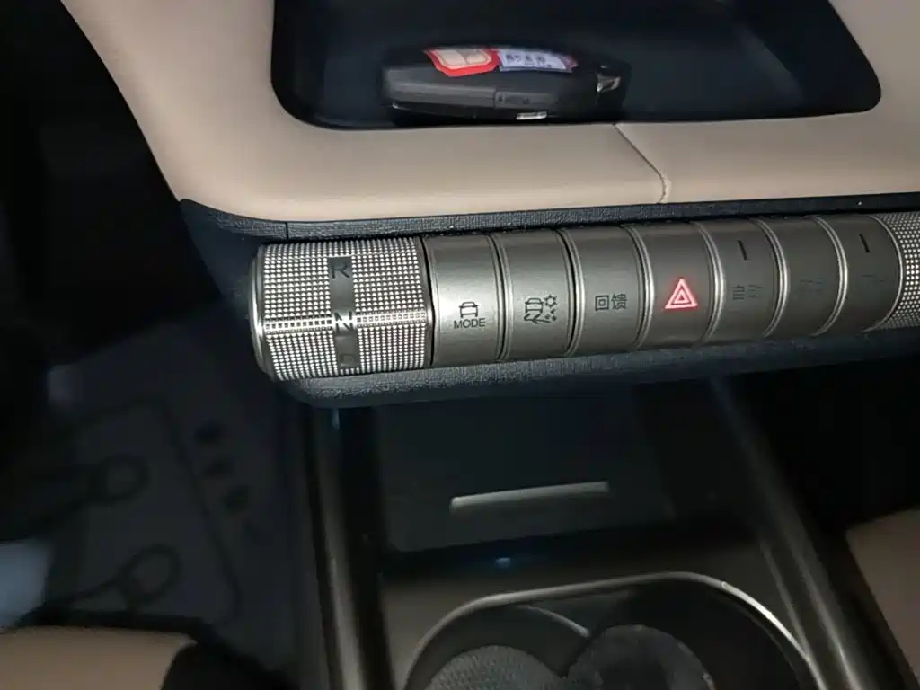BYD Dolphin — миниатюра 14