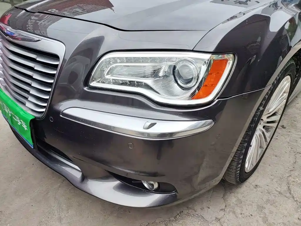 Chrysler 300C — миниатюра 24