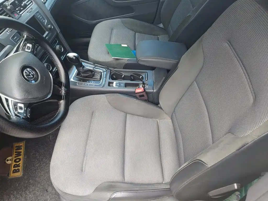 Volkswagen Golf — миниатюра 16