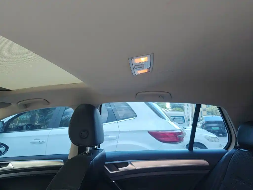 Volkswagen Golf — миниатюра 19