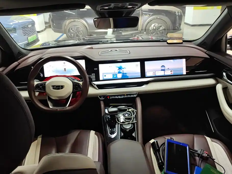 Geely Xingyue L — миниатюра 12