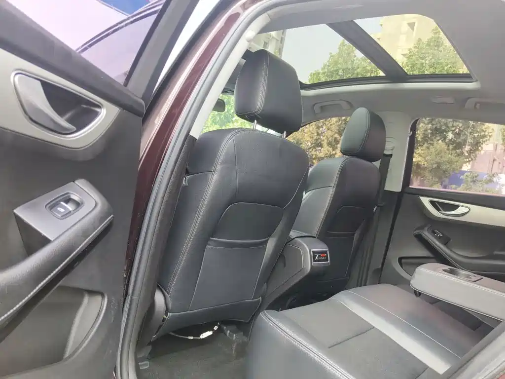 Zotye Zotye SR7 — миниатюра 6
