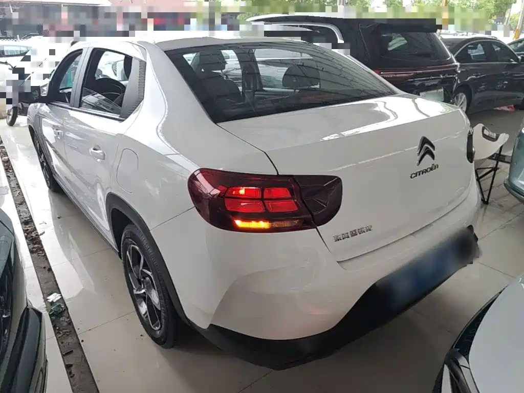 Citroen C3L — миниатюра 5