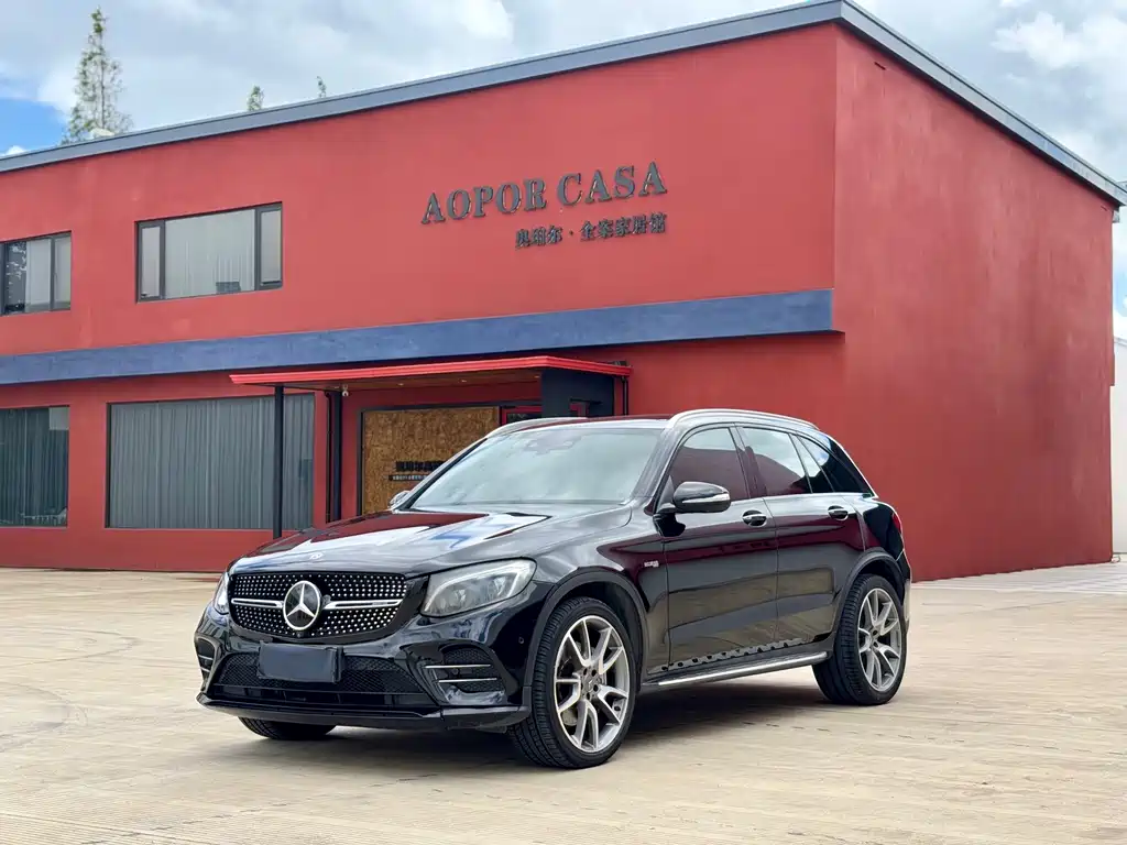 Mercedes-Benz GLC AMG