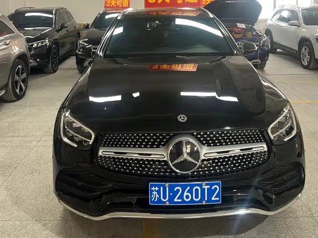 MERCEDES-BENZ GLC