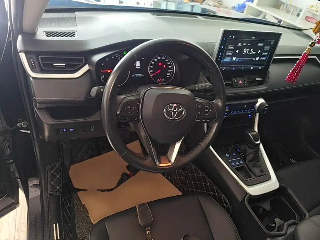 Toyota Wildlander — миниатюра 11