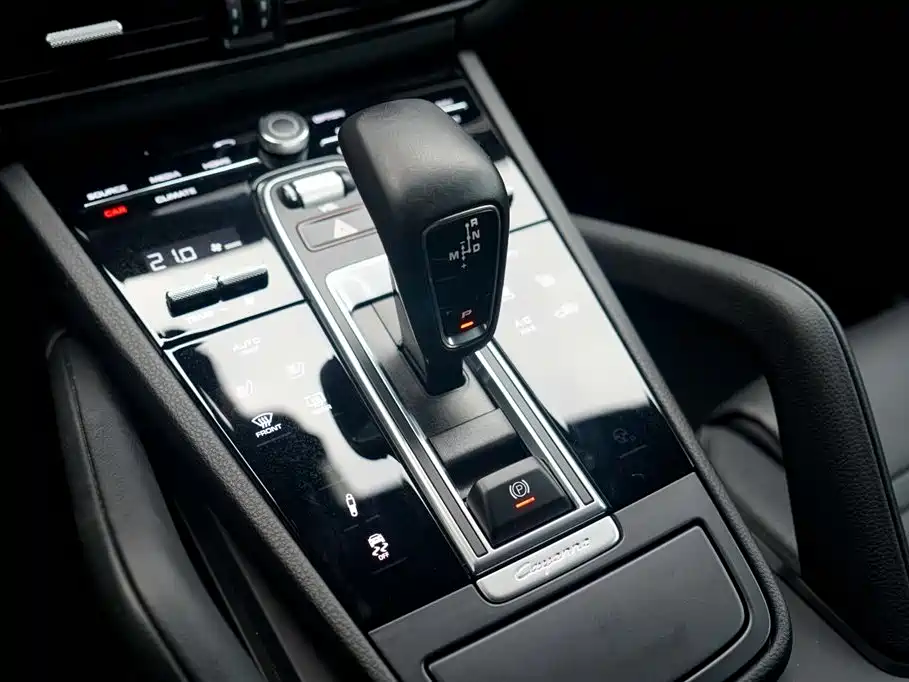 Porsche Cayenne — миниатюра 16
