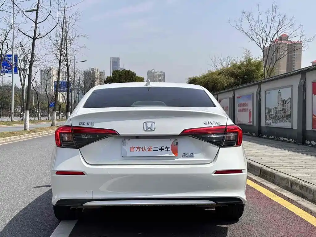 Honda Civic — миниатюра 8