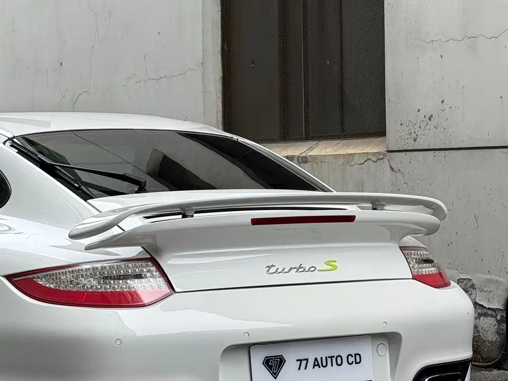 Porsche 911 2010 Turbo S 3.8T