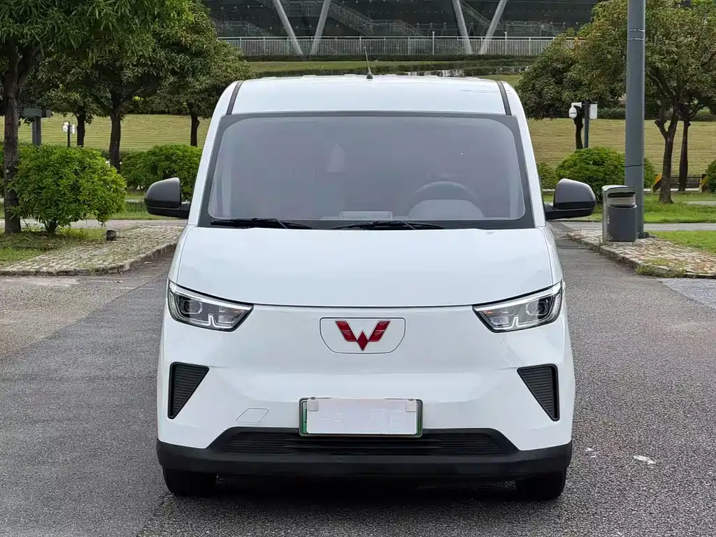 Wuling Yangguang — миниатюра 2