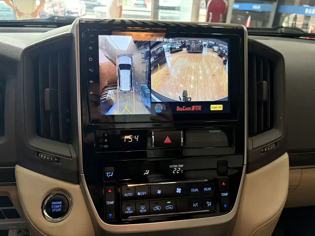 Toyota Land Cruiser — миниатюра 9