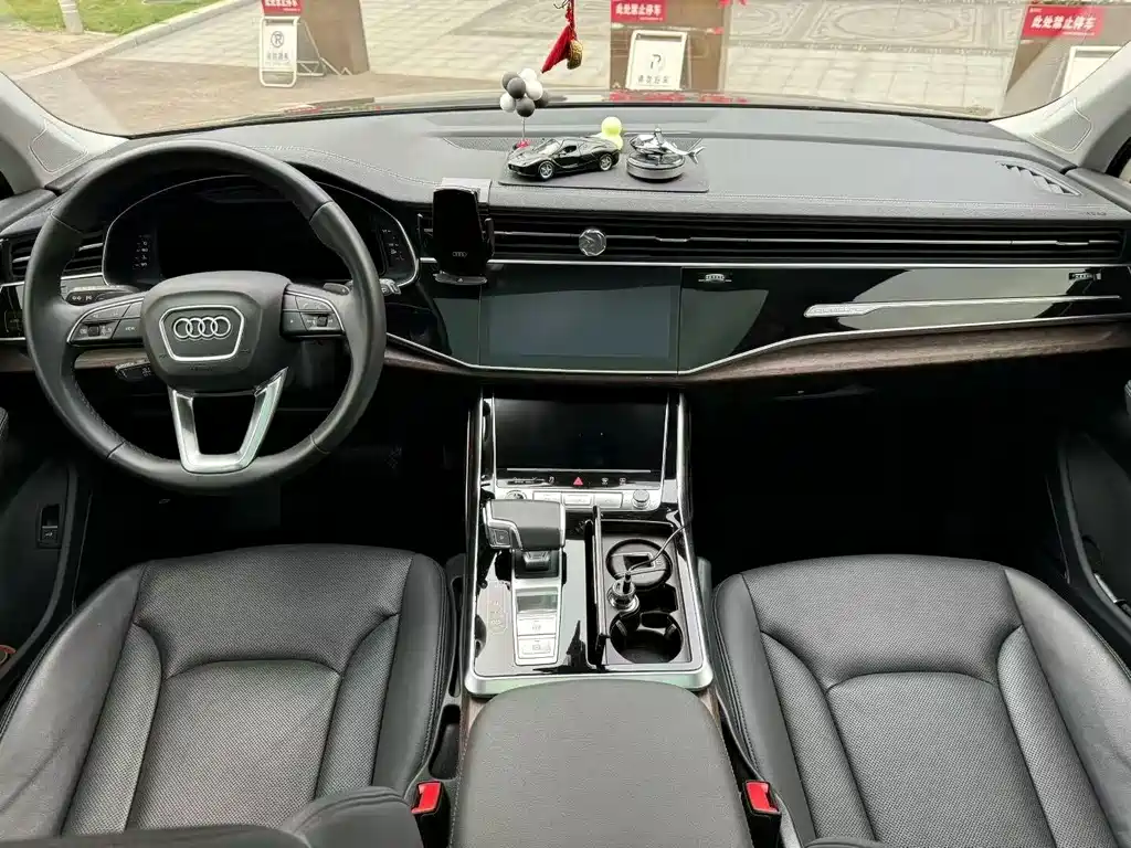 Audi Q7 2022 55 TFSI quattro S line Sport