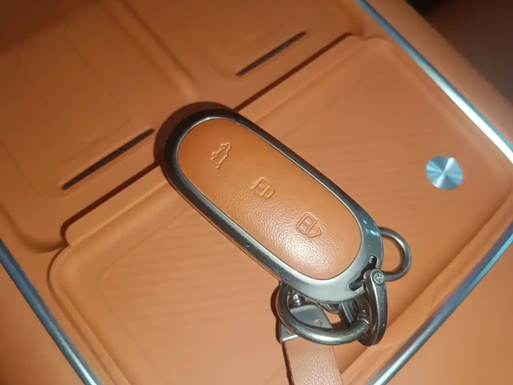Li Auto Li L8 — миниатюра 9