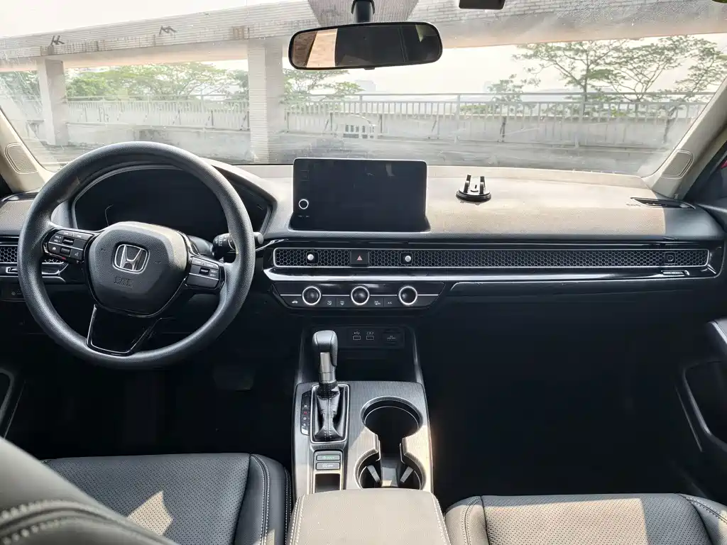 Honda Civic — миниатюра 8