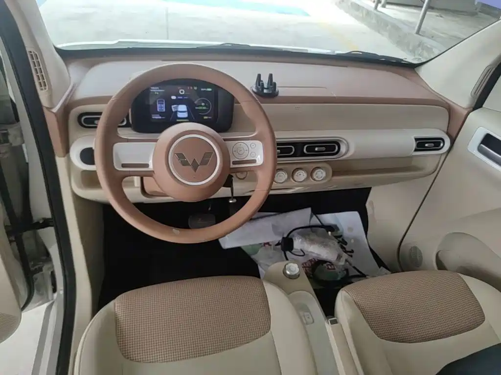 Wuling MINIEV — миниатюра 10