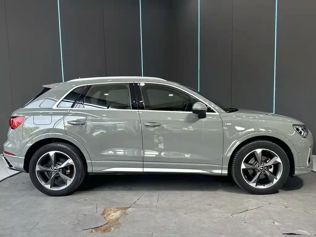 Audi Q3 2024 35 TFSI Fashion