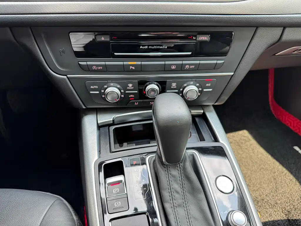 Audi A6L — миниатюра 12