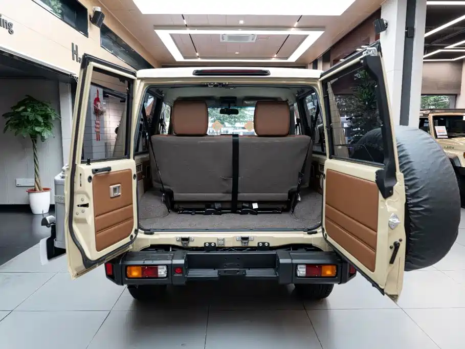 Toyota Land Cruiser — миниатюра 17