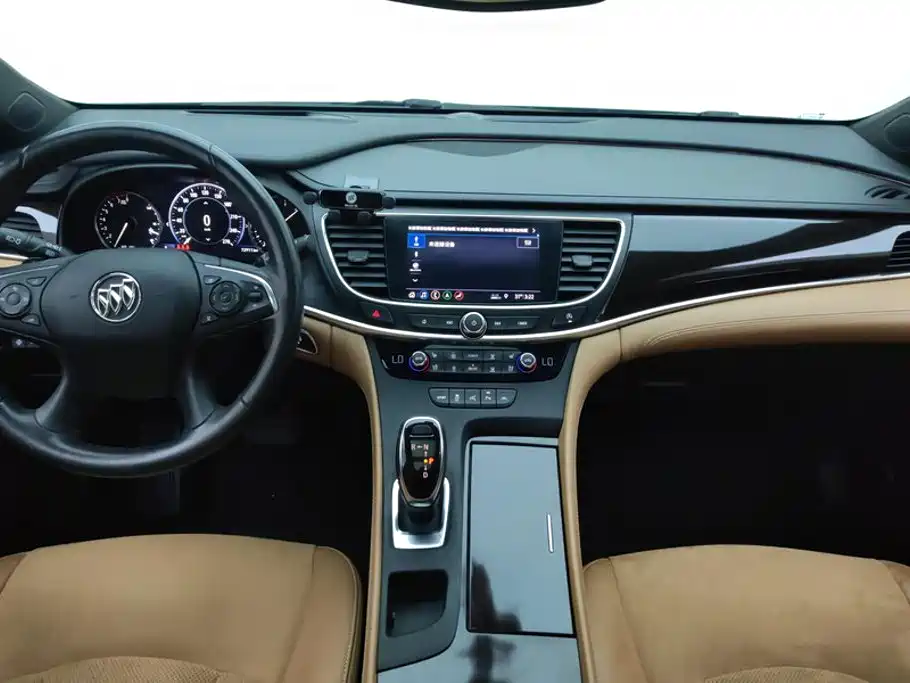 Buick LaCrosse — миниатюра 12