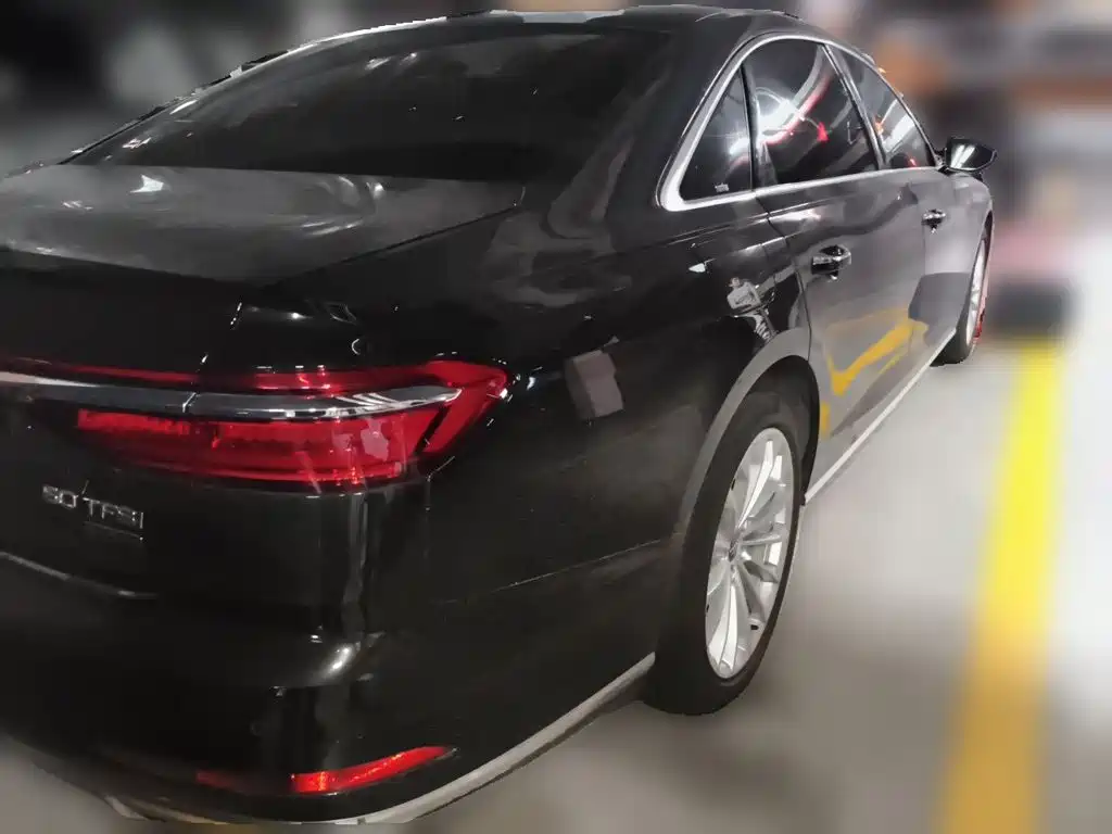 Audi A8 — миниатюра 4