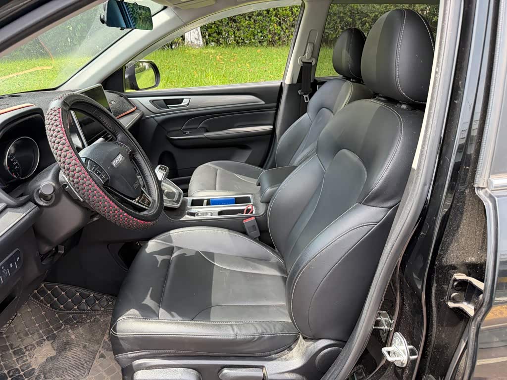 Haval Haval M6 1.5 л 2022 г. Чёрный, пробег 28000 км