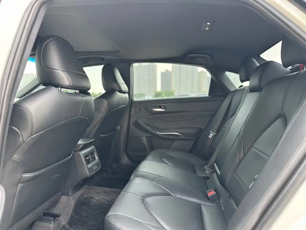Toyota Avalon — миниатюра 8