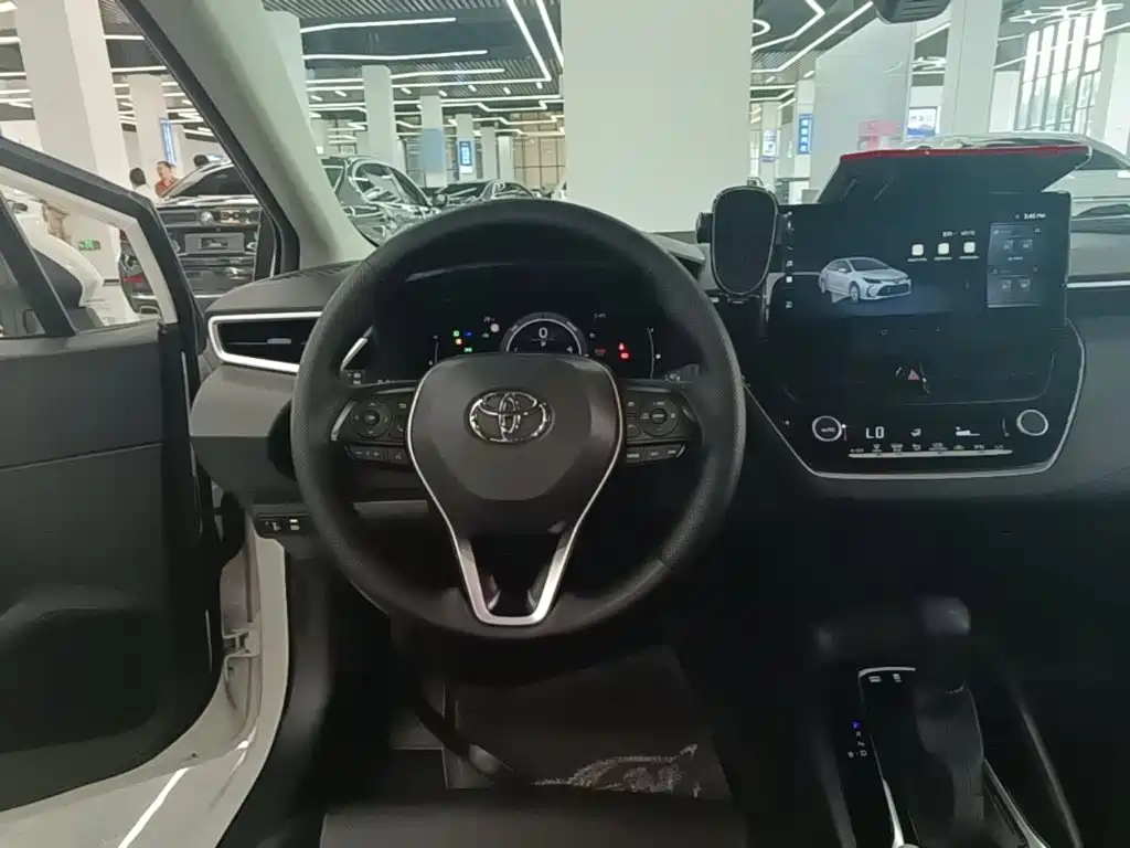 Toyota Corolla — миниатюра 11