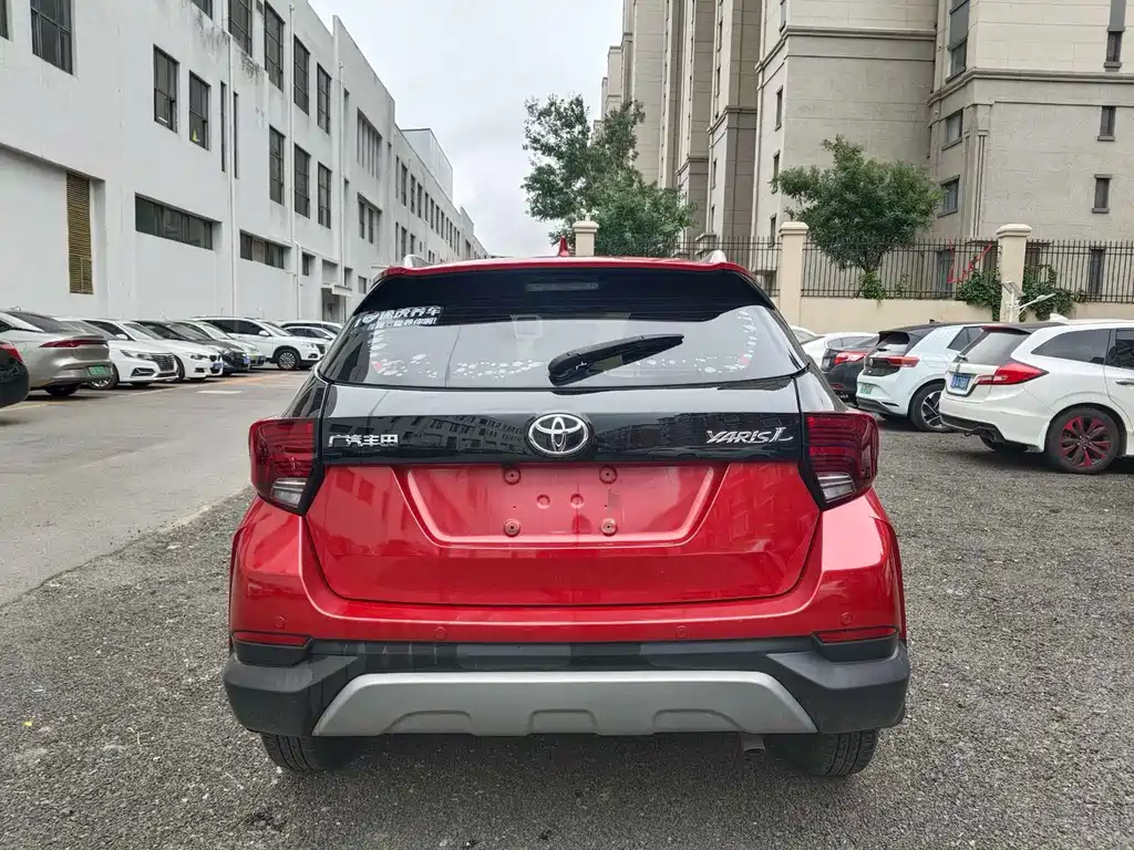 Toyota Yaris L — миниатюра 5