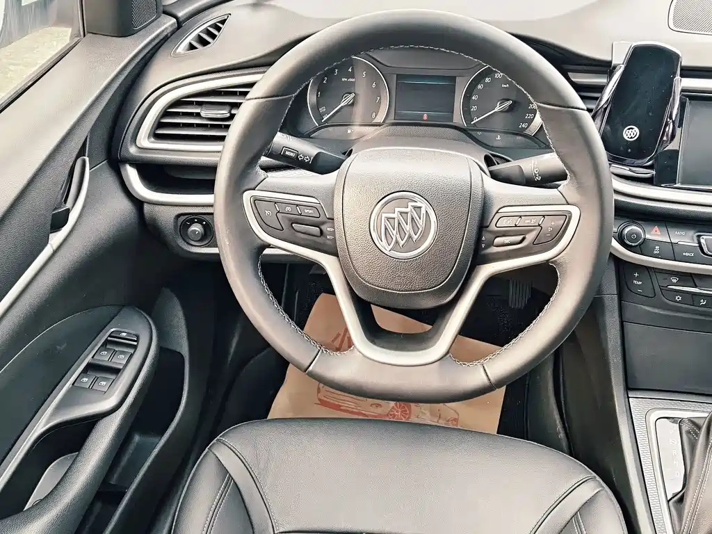 Buick Excelle — миниатюра 6