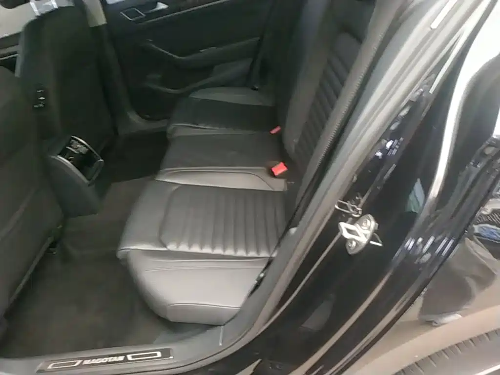 Volkswagen Magotan — миниатюра 17