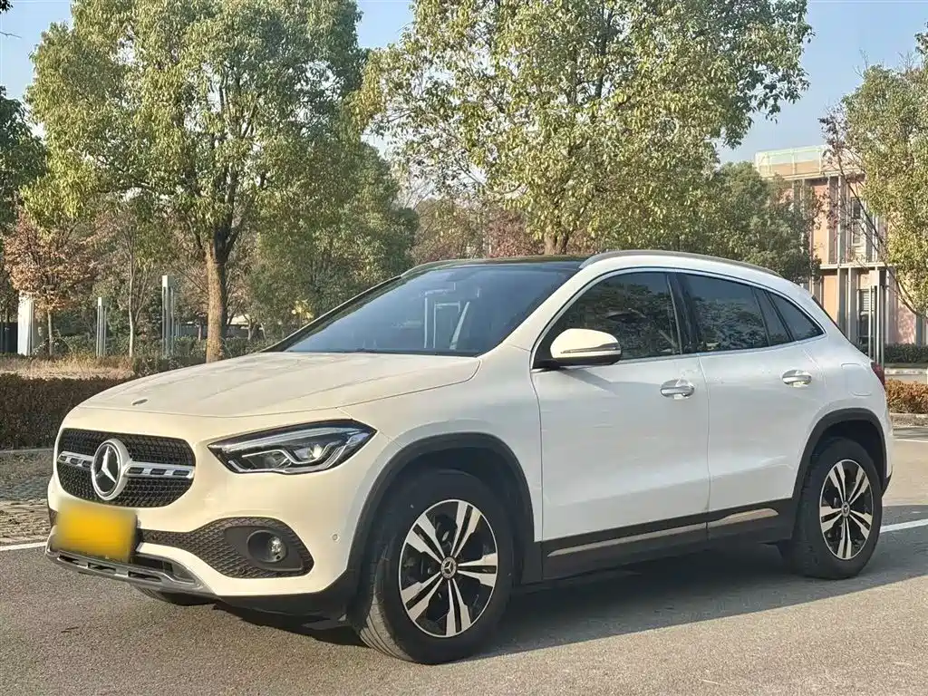 Mercedes-Benz GLA 2021