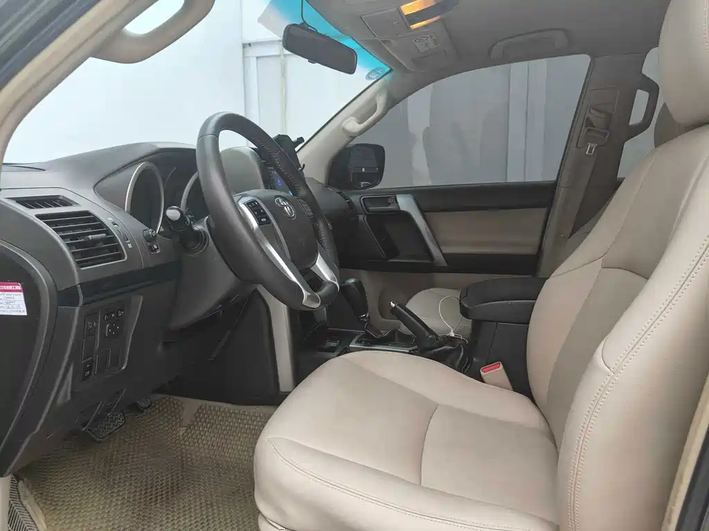 Toyota Prado (Import) — миниатюра 4